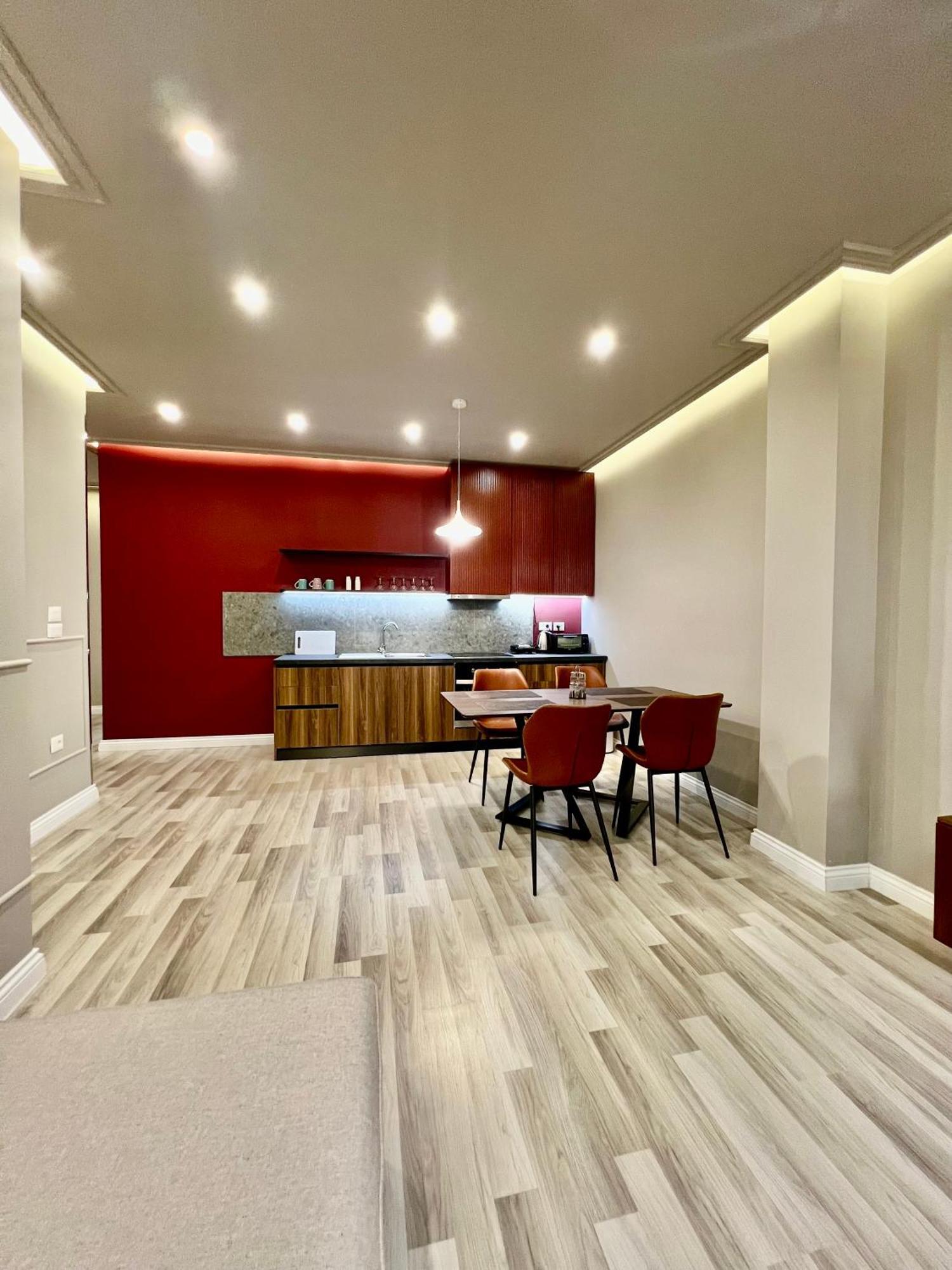 Spiranca Luxury Suites Tiranë Bilik gambar