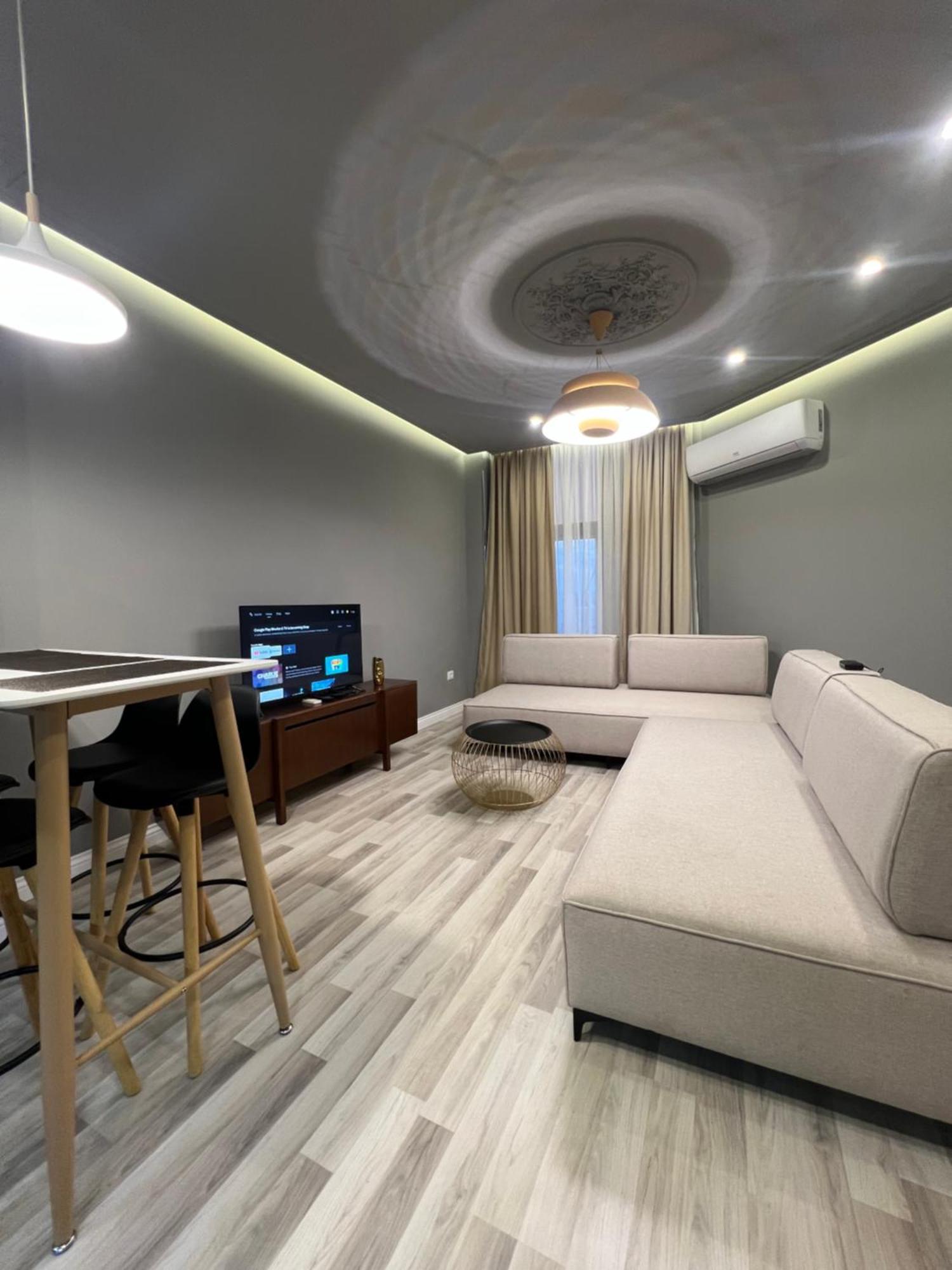 Spiranca Luxury Suites Tiranë Bilik gambar