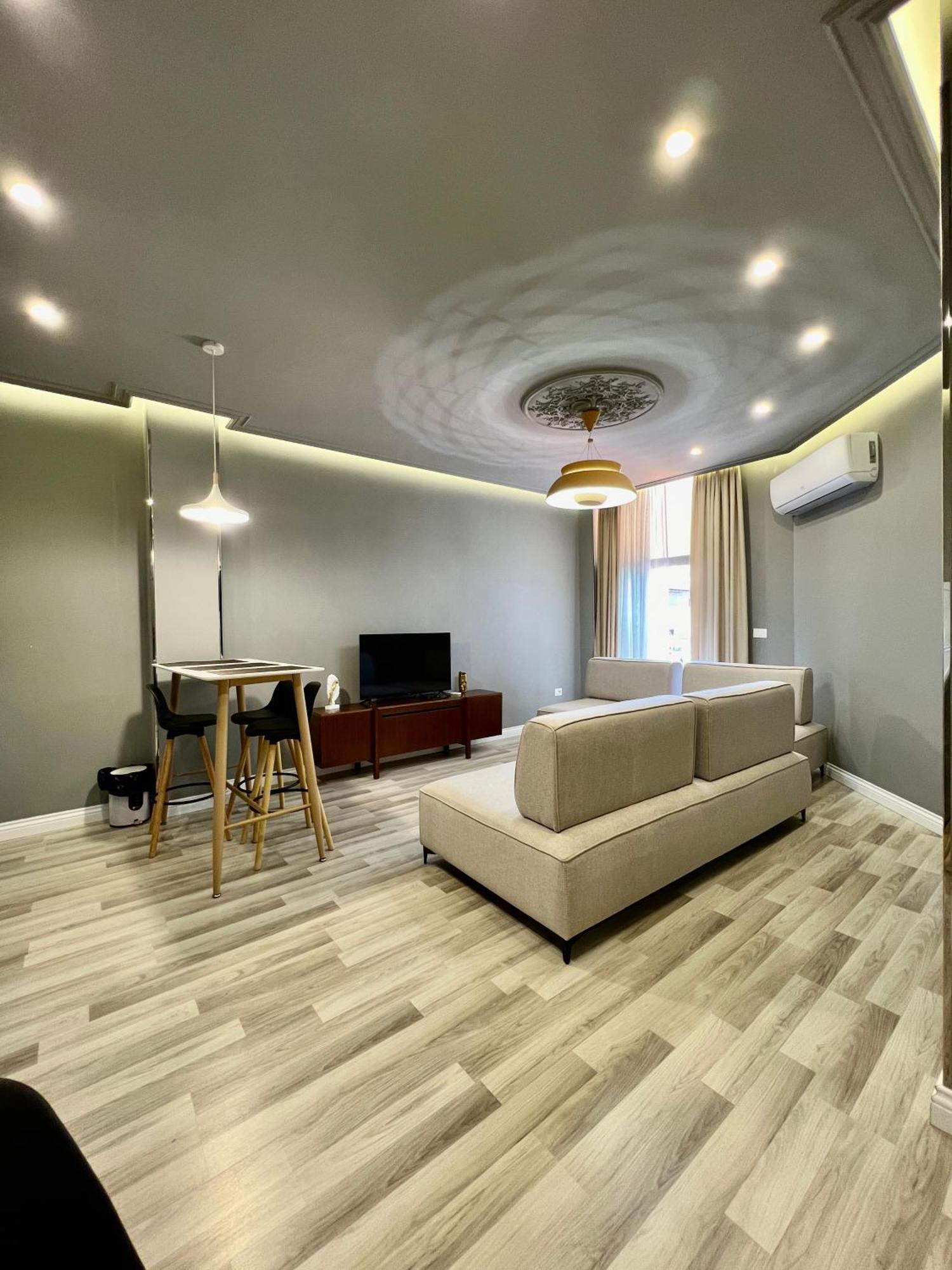 Spiranca Luxury Suites Tiranë Bilik gambar