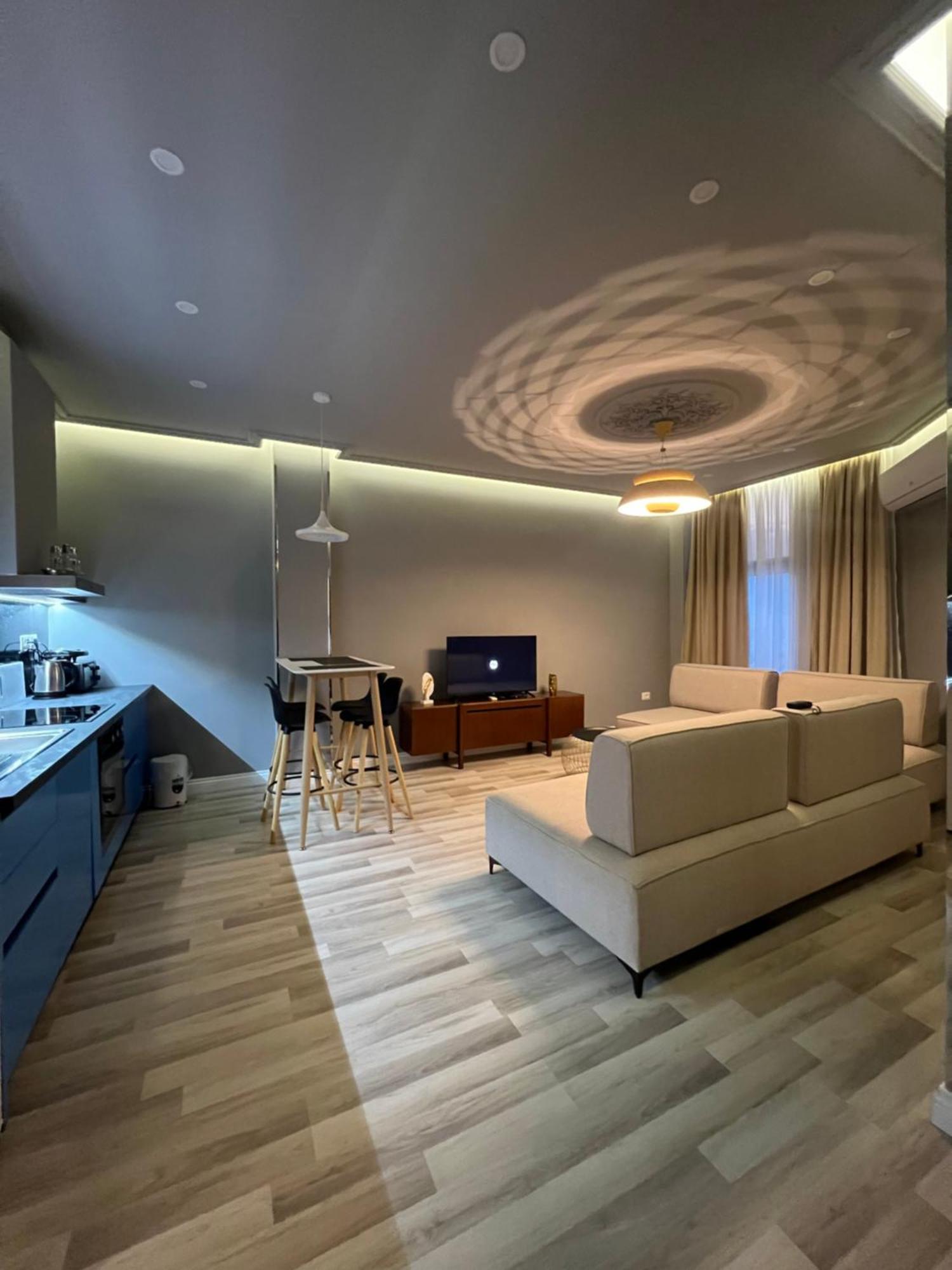 Spiranca Luxury Suites Tiranë Bilik gambar