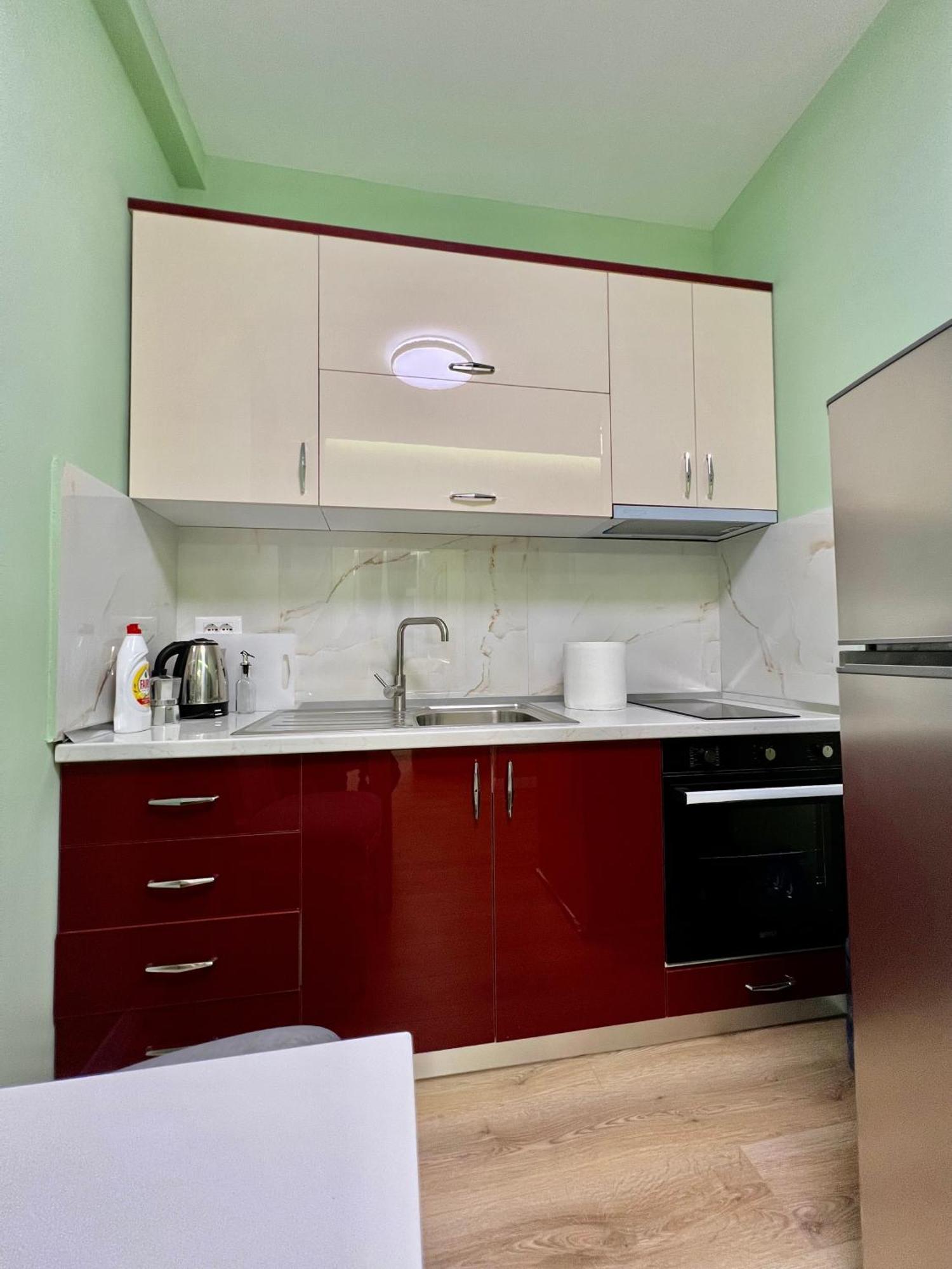 Spiranca Luxury Suites Tiranë Bilik gambar